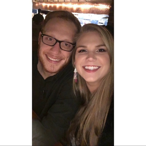 Meet your Posher, Emily - Picture 2 of 4